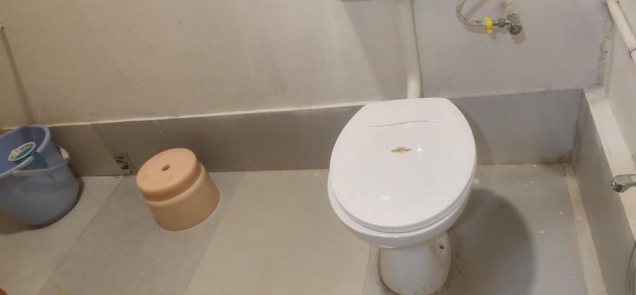 Hilltone Veg Non Veg Matheran Hotel Eksteriør billede