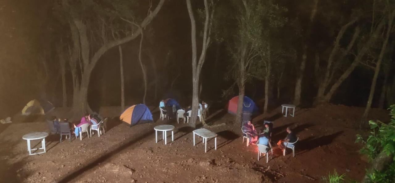 Hilltone Veg Non Veg Matheran Hotel Eksteriør billede