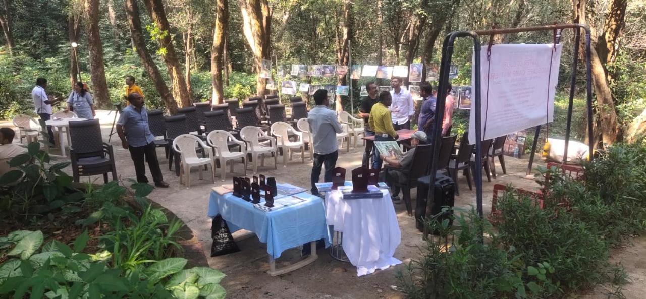 Hilltone Veg Non Veg Matheran Hotel Eksteriør billede